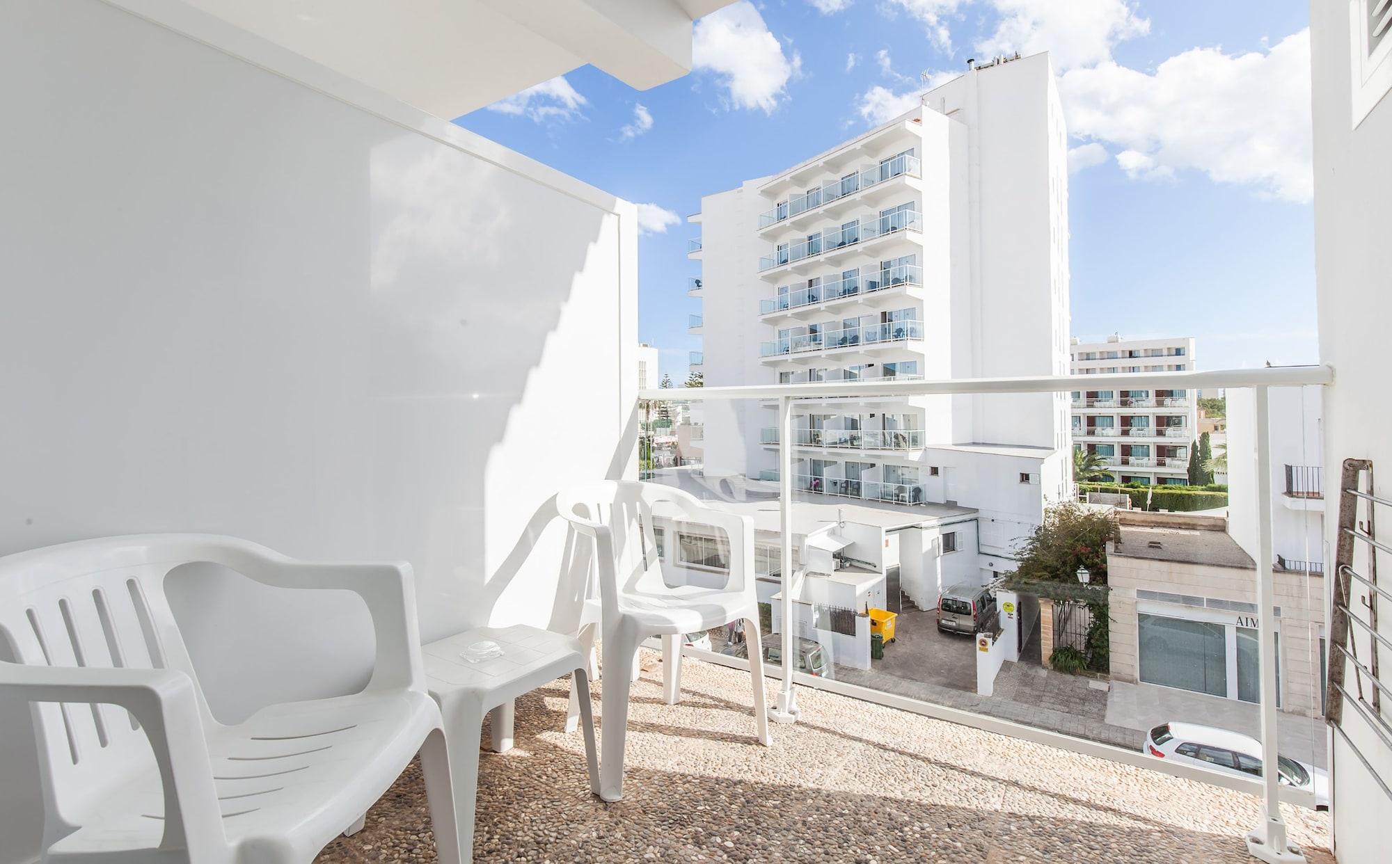 Bluesea Cala Millor Hotel Exterior photo