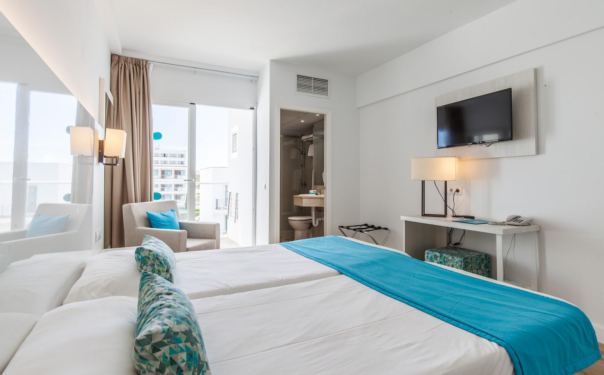 Bluesea Cala Millor Hotel Exterior photo