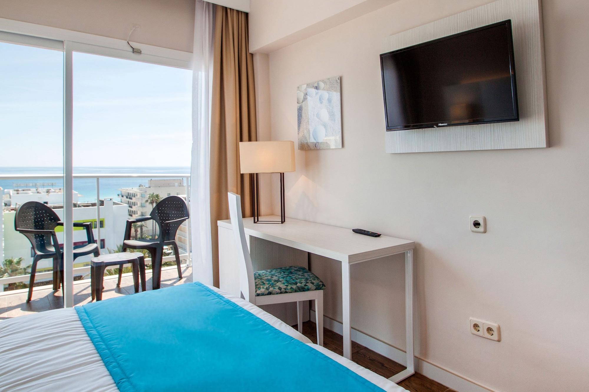 Bluesea Cala Millor Hotel Exterior photo